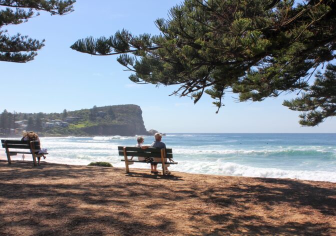 Avalon-Beach bench